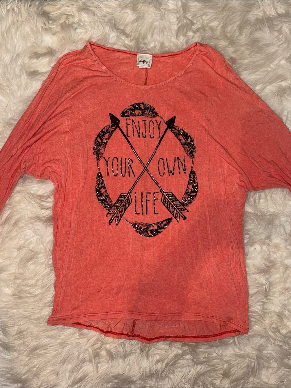 Daytrip Coral Long Sleeve Graphic Tee